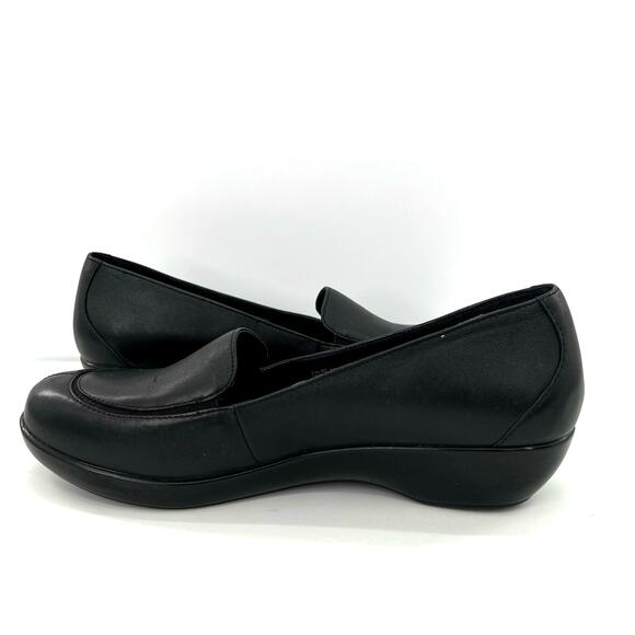 Dansko Women's Debra Loafer leather slip on shoes. - Picture 6 of 8